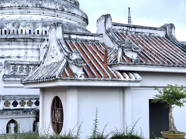 นมัสการพระเจดีย์กลางน้ำ จ.สมุทรปราการ