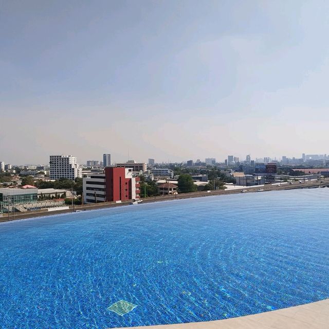 รีวิวโรงแรมสวย ใกล้สนามบินดอนเมือง