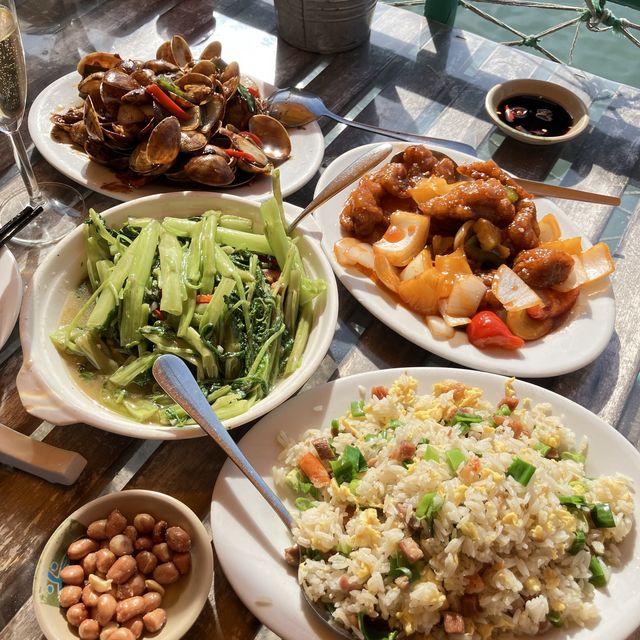 홍콩의 라마섬에서 즐기는 샴페인과 중식요리! Peach Garden Sea Food Restaurant!