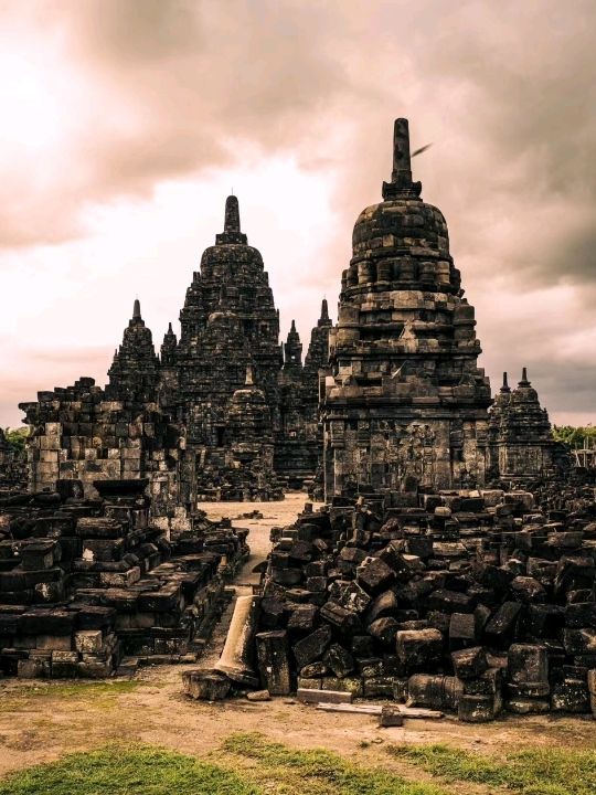  Wonderful Buddhist Temple Indonesia 🇮🇩