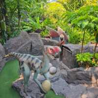Dino Park Phuket Mini-golf ที่มาในตีม Jurassic 