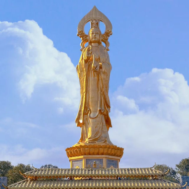 高雄佛光山：寧靜莊嚴
