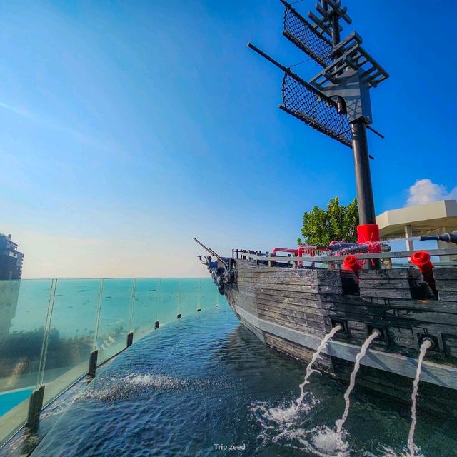 โรงแรมใจกลางเมือง มีสวนน้ำลอยฟ้า