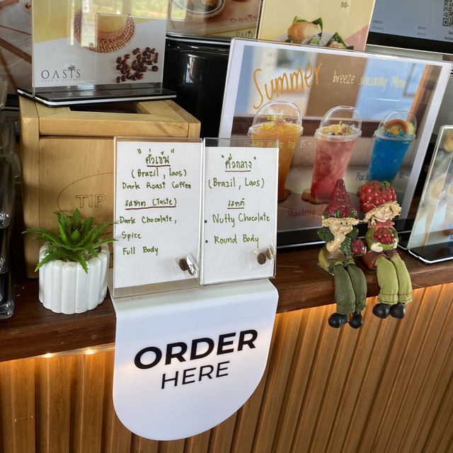 Oasis Cafe เพชรบุรี☕️