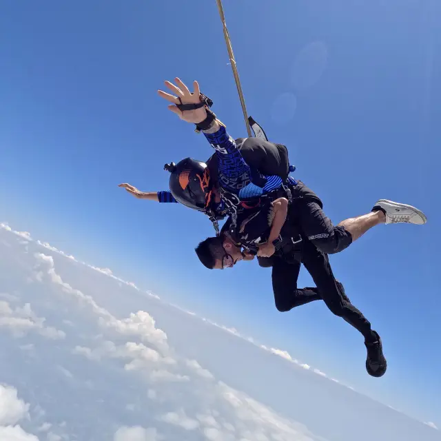 芭達雅DZT雙人跳傘