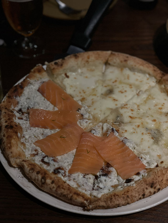 【ベトナム🇻🇳激うま！大人気ピザ🍕】