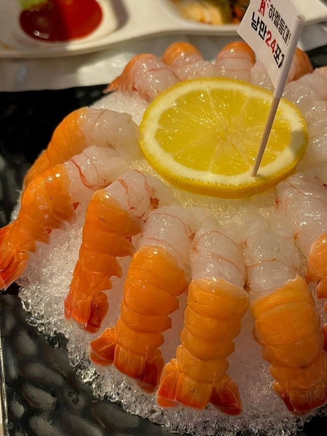 여수 역대급 바다뷰 레트로 감성 삼합 맛집