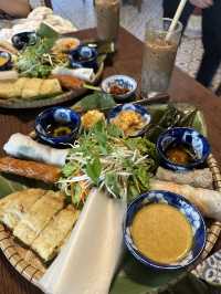 ベトナム・フエ＊カラフルな線香村とベトナム料理ランチ