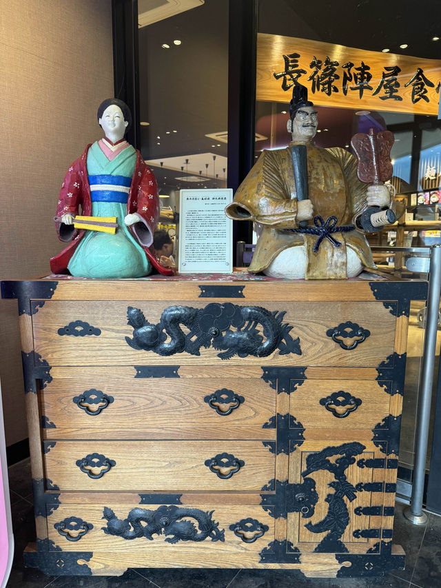 〜愛知県〜戦国時代がモチーフの日本すぎるパーキングエリア！