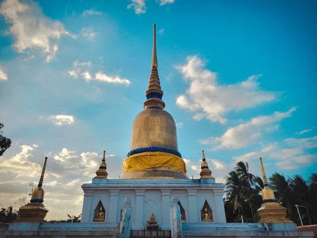 วัดพระบรมธาตุสวี ชุมพร