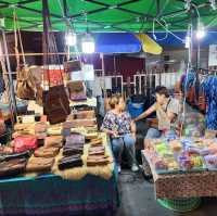ถนนคนเดินวัวลาย:Wua Lai Walking Street 