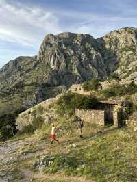【黑山共和國、最被低估的國家！Kotor 科托爾登山有趣冒險記】