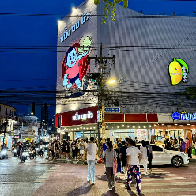 ถนนบรรทัดทอง ถนนแห่งของกิน