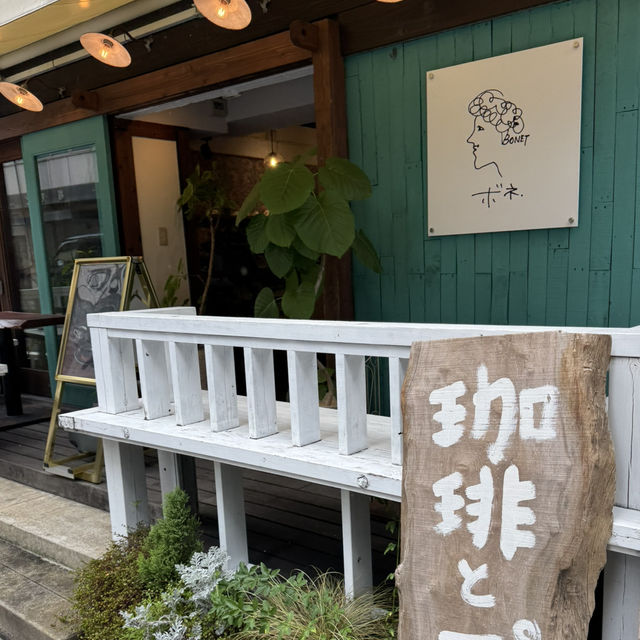 平らで大きい白プリンが美味しすぎる喫茶店
