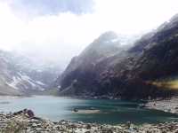 📍紐西蘭南島。米佛峽灣步道賞雪｜Lake Marian 