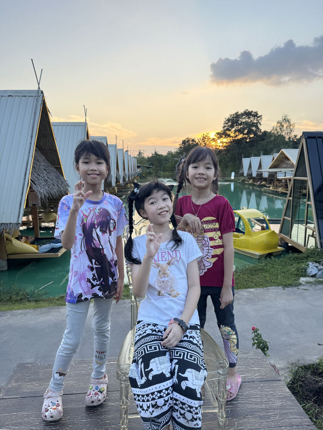 ร้าน kee ree tara ร้านอาหารริมน้ำ