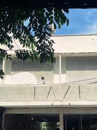 ชวนมาชิลล์ที่ Laze BKK คาเฟ่มินิมอลสุดชิค ! ✨