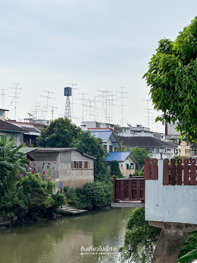 วิถีชีวิตริมน้ำที่ย่านวัดพลับพลาชัย เมืองเพชรบุรี