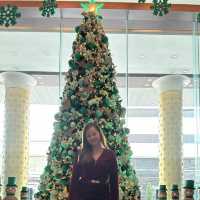 โรงแรม Marriott สุขุมวิท  Merry 🎄สีเขียว