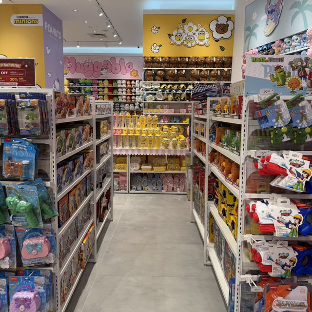 Solo Trip: Colorful Finds & Solo Smiles at Miniso!