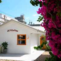 台灣花蓮_Jiji Coffee 吉吉咖啡_新城海濱舒芙雷甜點店