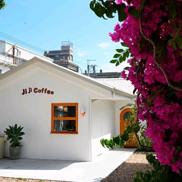台灣花蓮_Jiji Coffee 吉吉咖啡_新城海濱舒芙雷甜點店