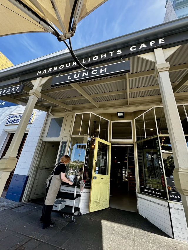 Harbour Lights Cafe