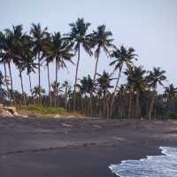 🖤BLACK🖤 sand beach in INDIA? 