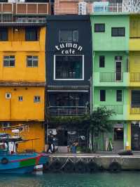 ถ่ายรูป เช็คอิน บ้านหลากสีที่จีหลง 🏠🌈