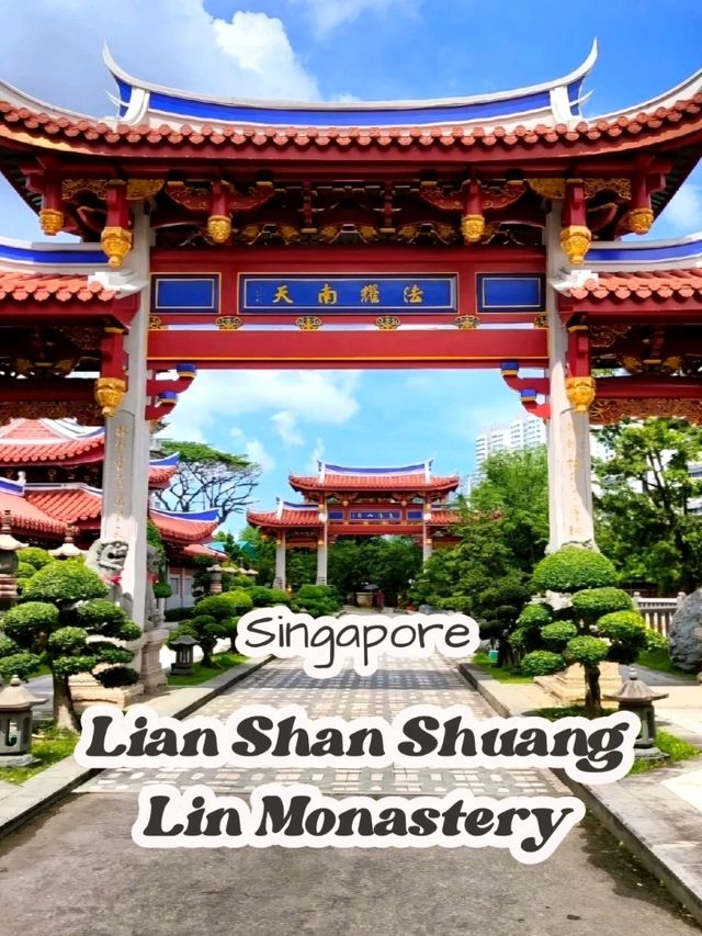 Lian Shan Shuang Lin Monastery in Singapore