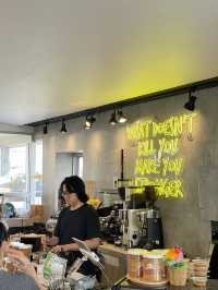 Monkey Three Coffee Space 🍌🐵