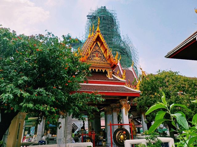 泰國曼谷市中心湄南河畔著名地標性寺廟景點:水門寺，適合拍照📸打卡冥想