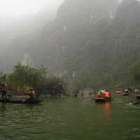【ベトナム】自然満喫ボートツアーin Ninh Binh