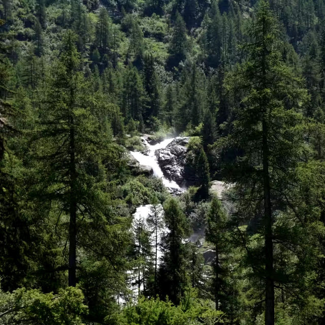 Rutor Waterfalls - Hiking trail in Valle d'Aosta