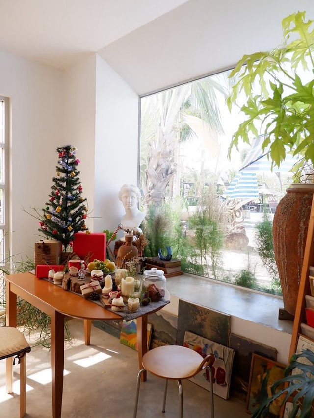 𝙨𝙪𝙢𝙢𝙚𝙧 𝙥𝙡𝙚𝙖𝙨𝙚 : คาเฟ่บีชทะเล จันทบุรี🏖️