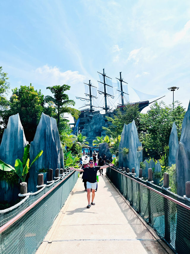 “Dive Into Adventure: Unleash the Fun at SplashMania!”
