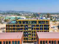 ที่พัก Blu Monkey เปิดใหม่ ใกล้หาดบางเทา ภูเก็ต