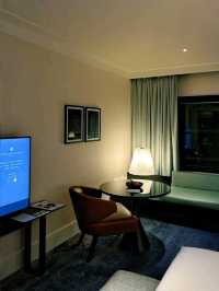 The InterContinental Sydney, a nice hotel with excellent service and breathtaking views.