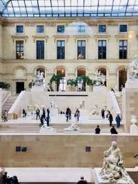 When you only have 1 day in Paris, say hi to Mona Lisa!