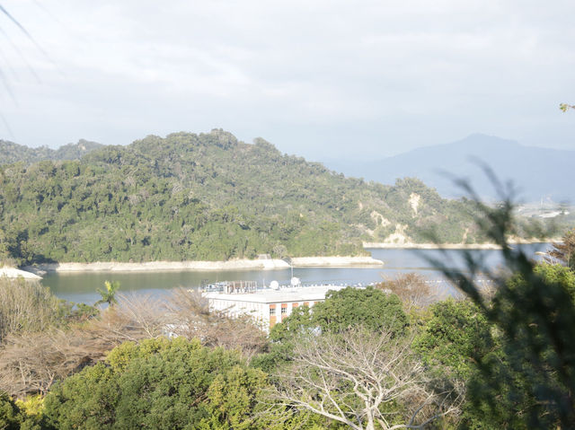 苗栗｜漫步苗栗鯉魚潭，療癒湖光山色  鯉魚潭水庫