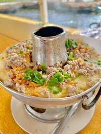 ป้าบุญคาเฟ่ที่มีครบจบในที่เดียว 
