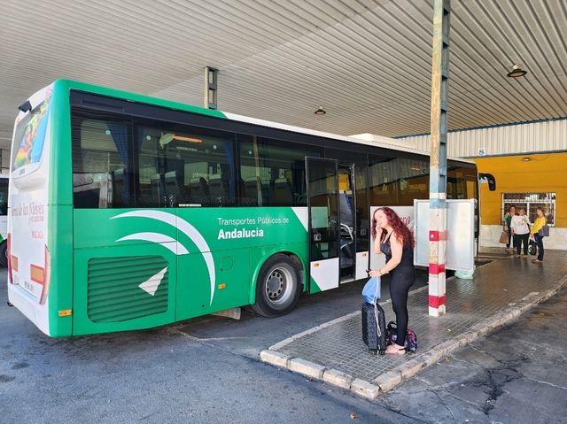 [🇪🇸ロンダ] マラガからバスでロンダへ：快適な移動と美しい景色