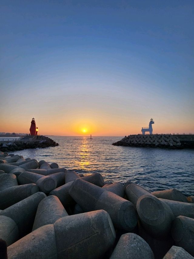 🌅 제주 감성 일몰 명소 – 이호테우해수욕장