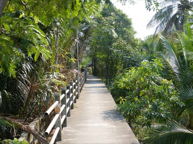 ปั่นจักรยานเที่ยวบางน้ำผึ้ง สัมผัสธรรมชาติใกล้กรุง