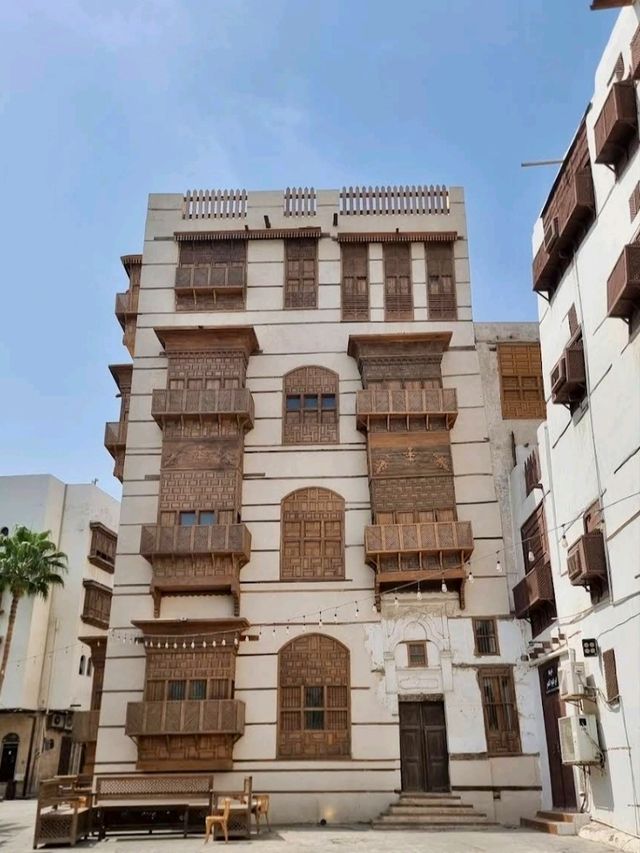 Wandering Through Al-Balad 🏘️🌴✨🌞