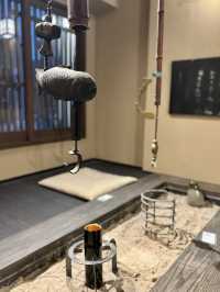 【大阪・新福島】囲炉裏で味わう四季の贅沢「灰色ロマン」