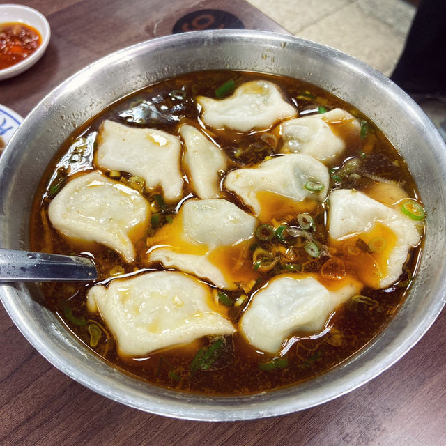 萬年大樓裡的米其林推薦牛肉麵