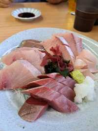 【富山県氷見港魚市場食堂:富山県氷見市】