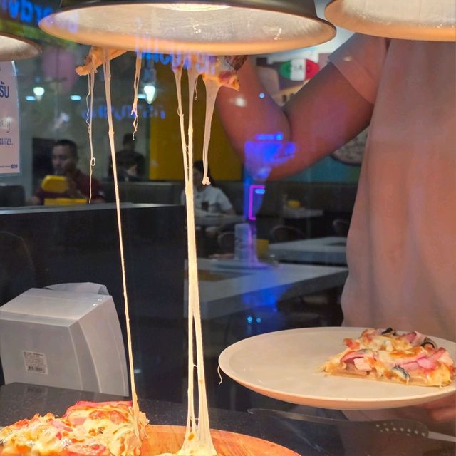 นารายณ์พิซเซอเรีย X ข้าน้อยขอชาบู 🍕🫕