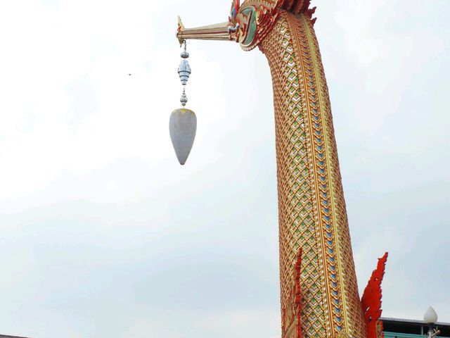 วัดชลอ นนทบุรี